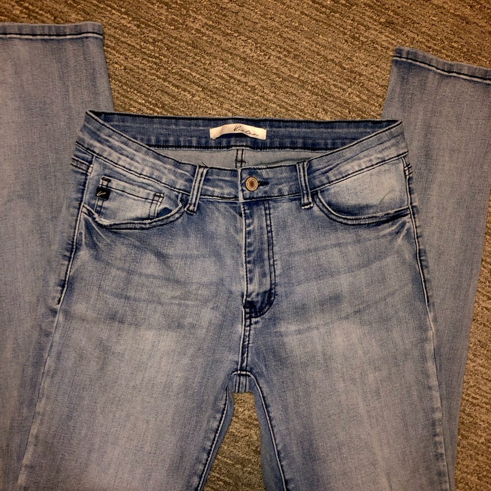 Women’s size 9 Kancan jeans never worn light wash